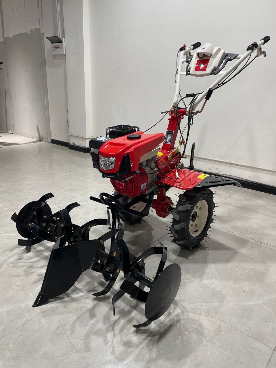 MECSTROKE BRAND 7 HP PETROL OPERATED ROTARY CULTIVATOR /POWER TILLER/ WEEDER 170F with HEAD LIGHT ATTACHMENT - Image 2
