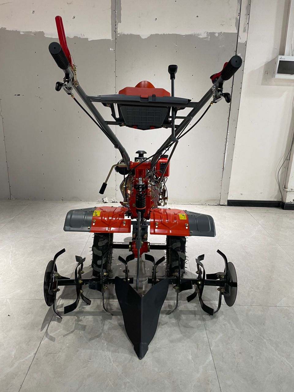 MECSTROKE BRAND 8HP DIESEL OPERATED ROTARY CULTIVATOR /POWER TILLER /WEEDER-173F WITH SINGLE SHOCKER - Image 4